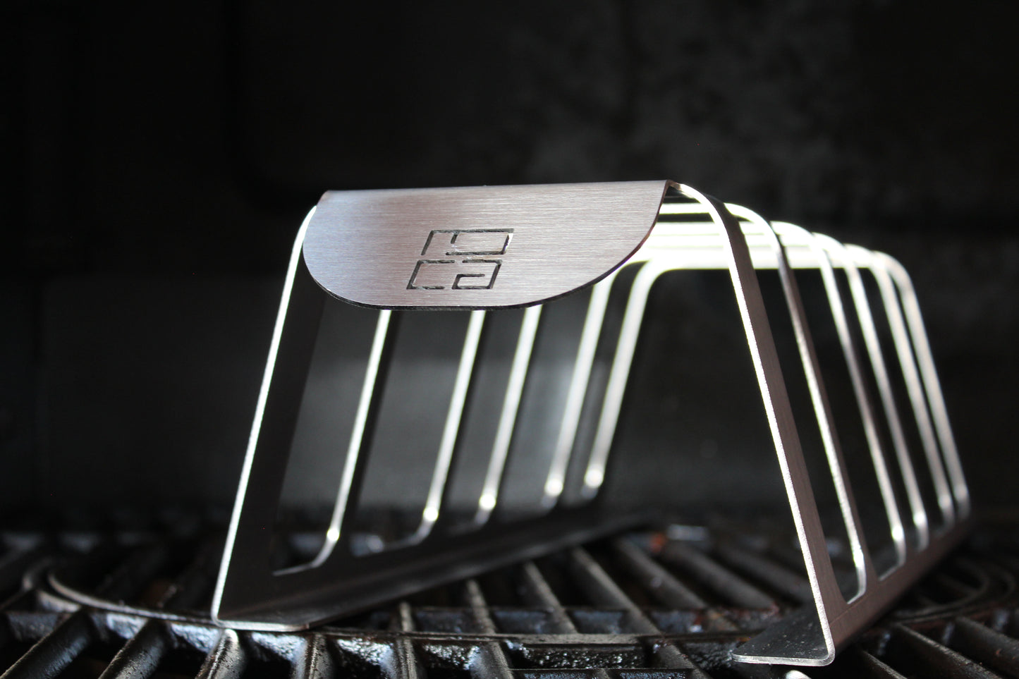A CA MIA Modello PRO Supporto Cottura Verticale Professionale per Costine, T-Bones, Fiorentine, Ribs e Verdure. Adatto a Tutti i Tipi di Barbecue e Forno